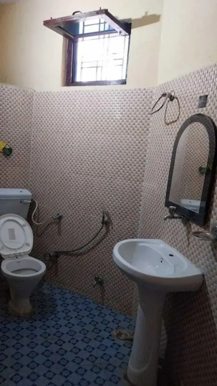 Hotel Gauri Shankar & Restaurant