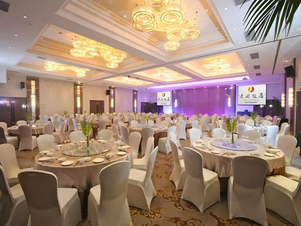 Yuncheng Jianguo Hotel