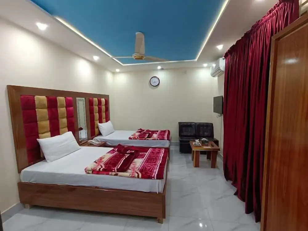 Hotel new royal palace