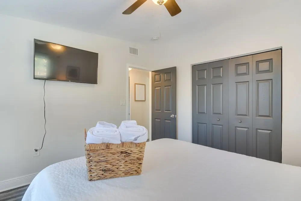 Tampa Vacation Rental ~ 4 Mi to Downtown!