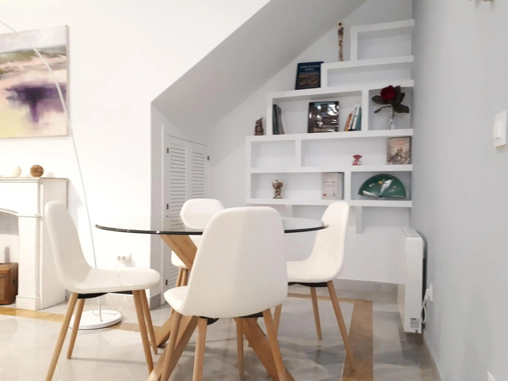 REGINA apartment