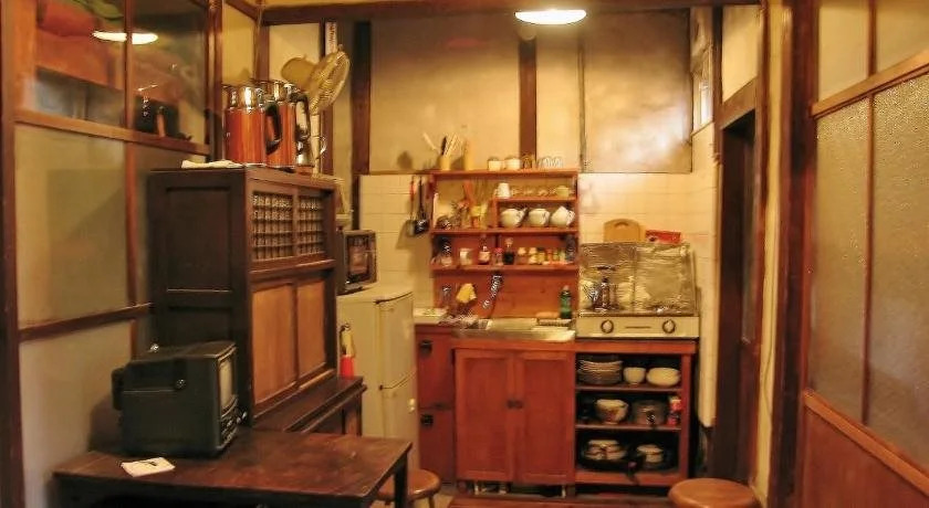 Small World Guest House - Hostel