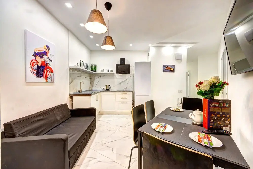 Apartment Lipkovskogo 16B