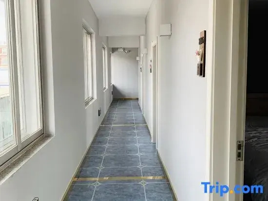 Kulunqi Tongxiang Youth Hostel