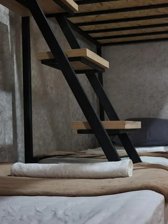 Traveler Hostel