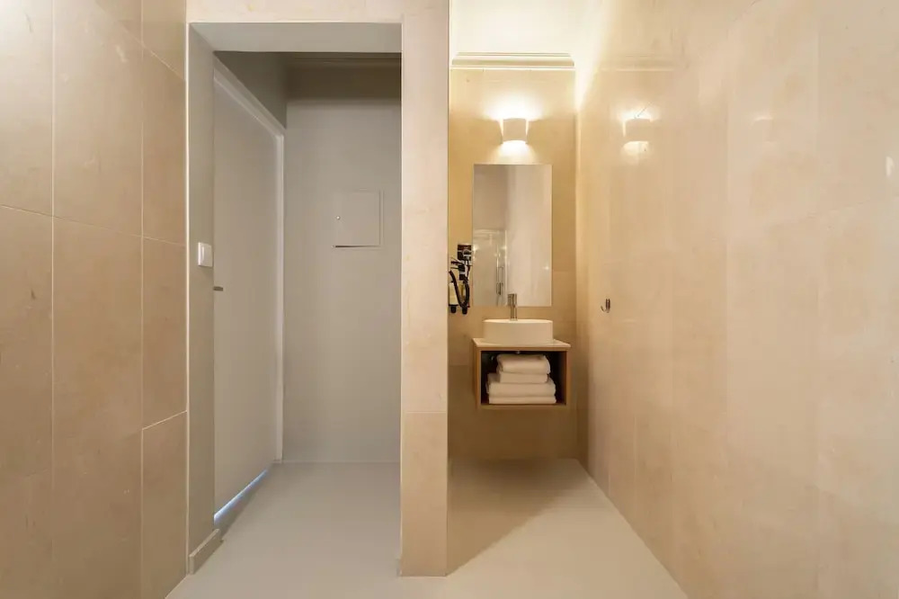 Lapa Diplomatic Suite&Flat by FeelLisboa
