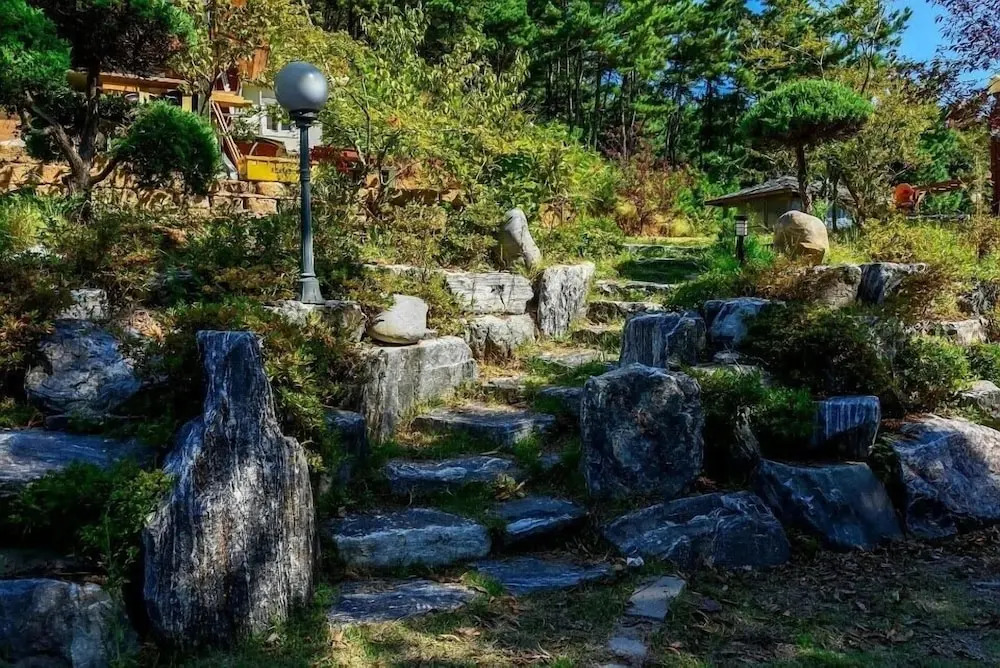 Sunshine Garden Pension