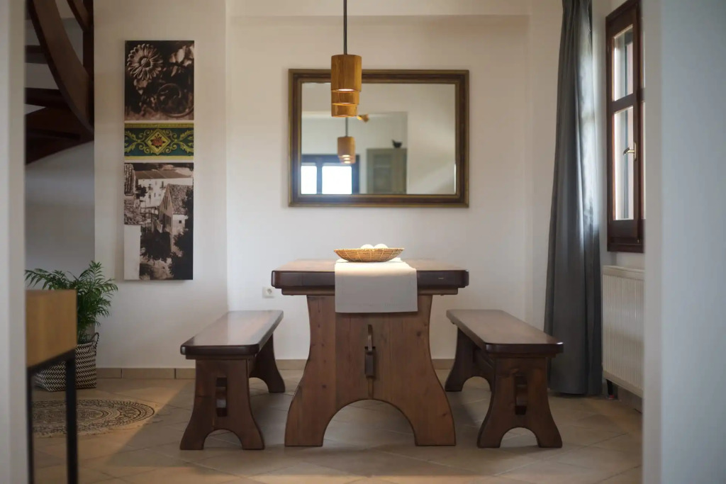 Tettix Summer House