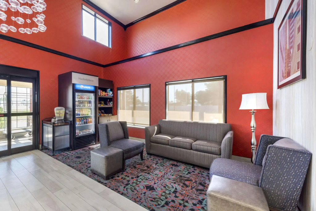 Comfort Suites Fairgrounds West