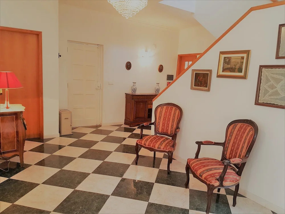 Caparica Quiet Rooms by Host-Point