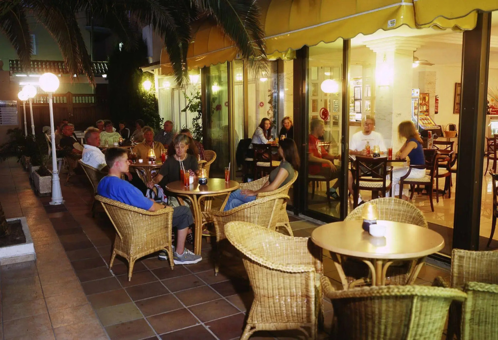 Hotel Amoros