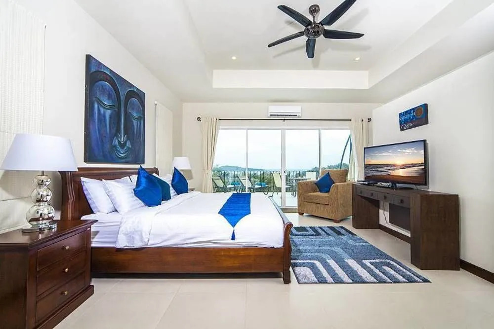 Villa Hin Fa 8 Bed Seaviews in Extensive Modern Grandeur
