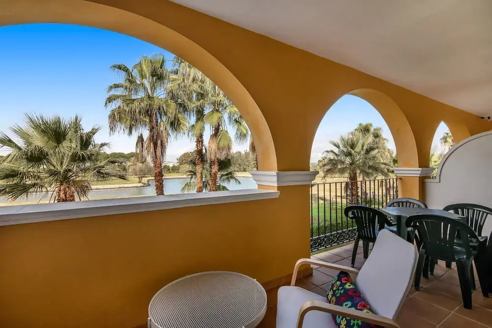 Retreat for 2 in Isla Canela