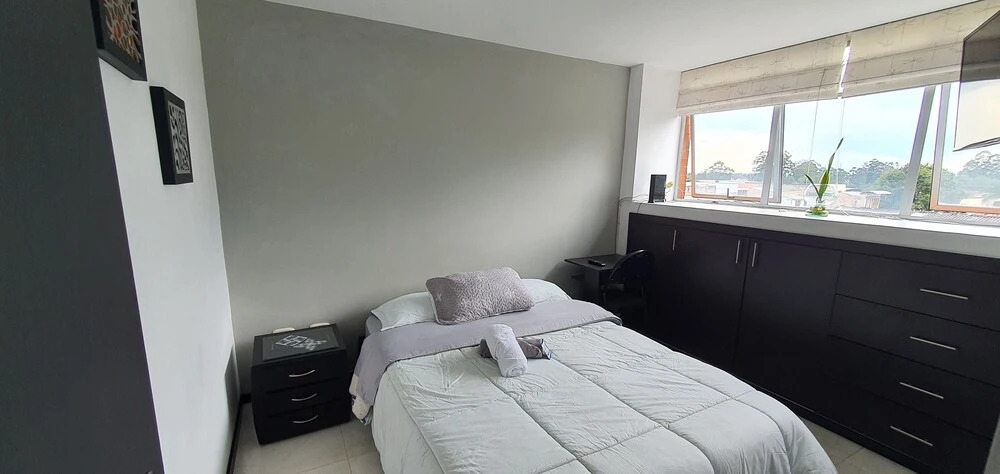 Modern Miravalle Apartment