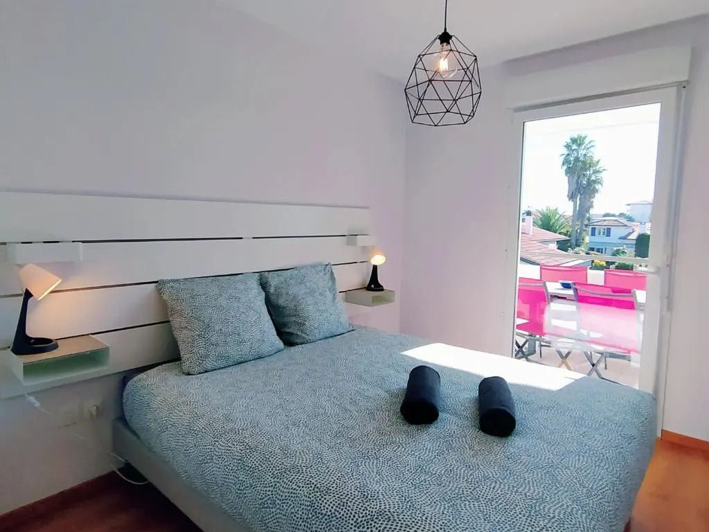 Le 5 SUD Anglet Piscine Parking WIFI