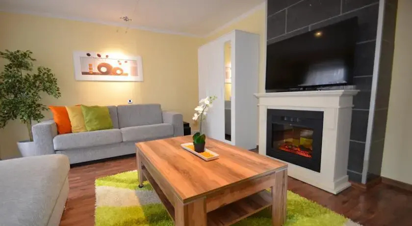 4 Seasons Holiday house