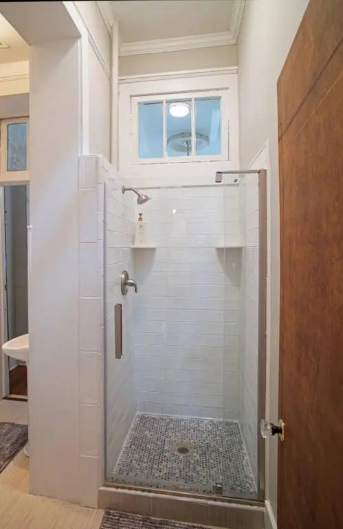 101 E Waldburg - Cozy Cottage Just Off of Forsyth Park