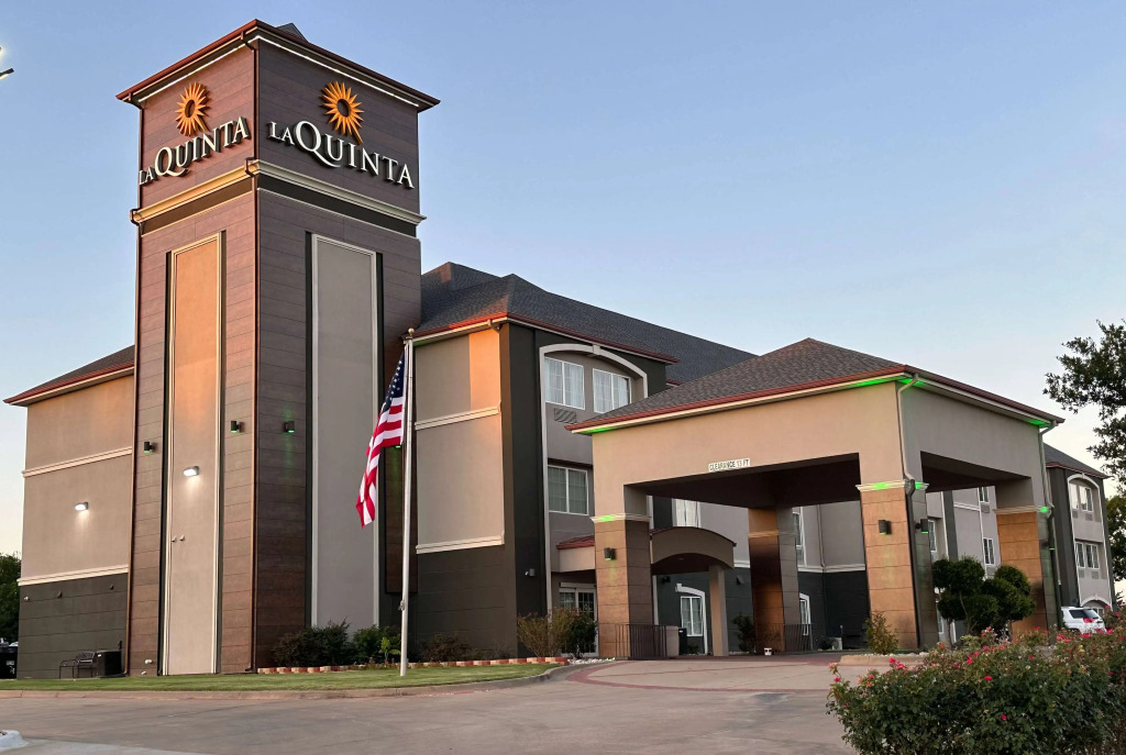 La Quinta by Wyndham Sulphur Springs
