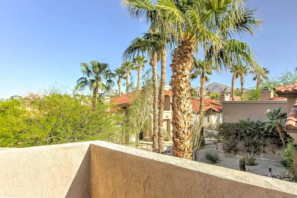 Borrego Springs Condo w/ Private Hot Tub & Views!