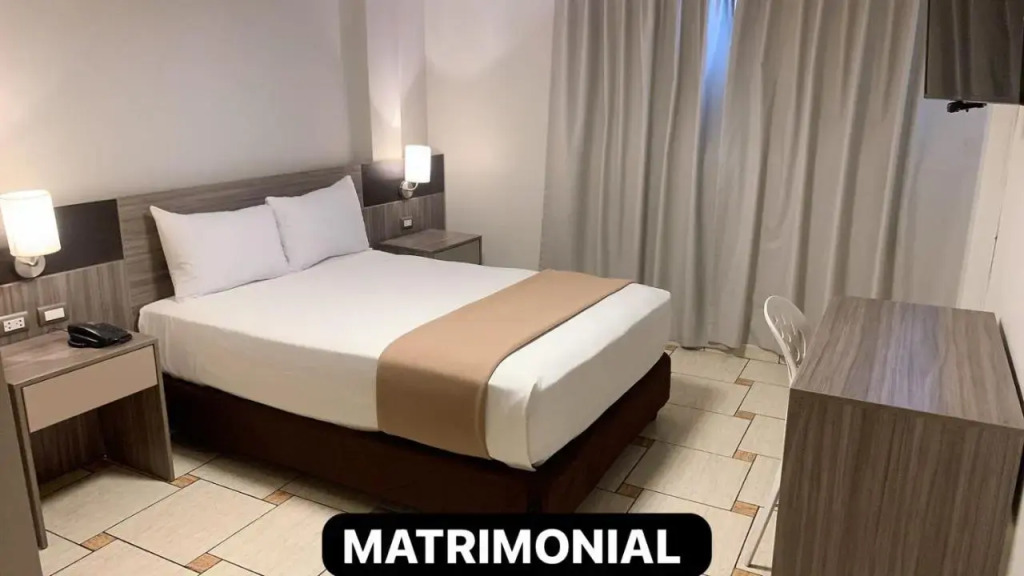 Hotel Mega