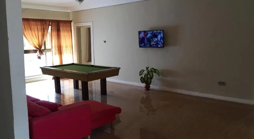T’s place