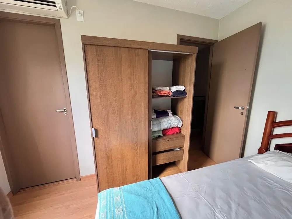 Quarto Privativo com Suite e Ar