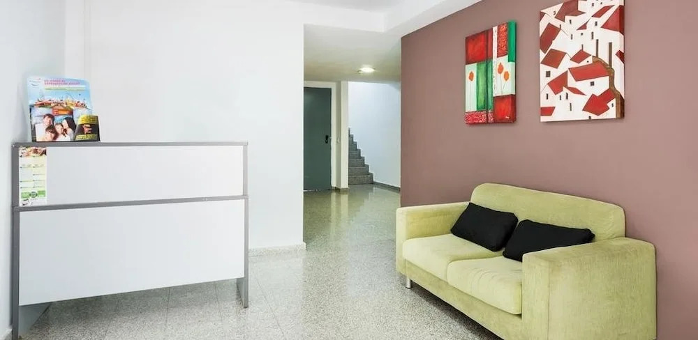 Apartamento climatizado cerca de Ferrari Land