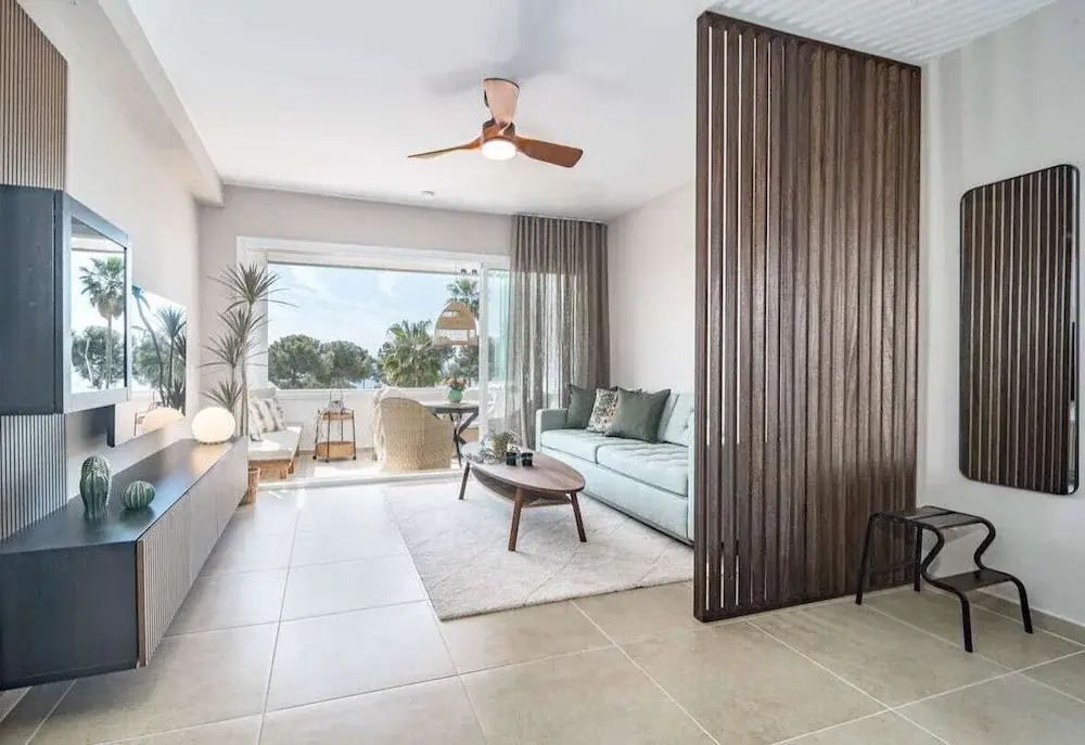 Jm9.4 - Totally Renovated in Stylish Design
