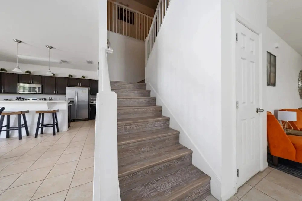 Lakeview 7BR Getaway Pool Great Location