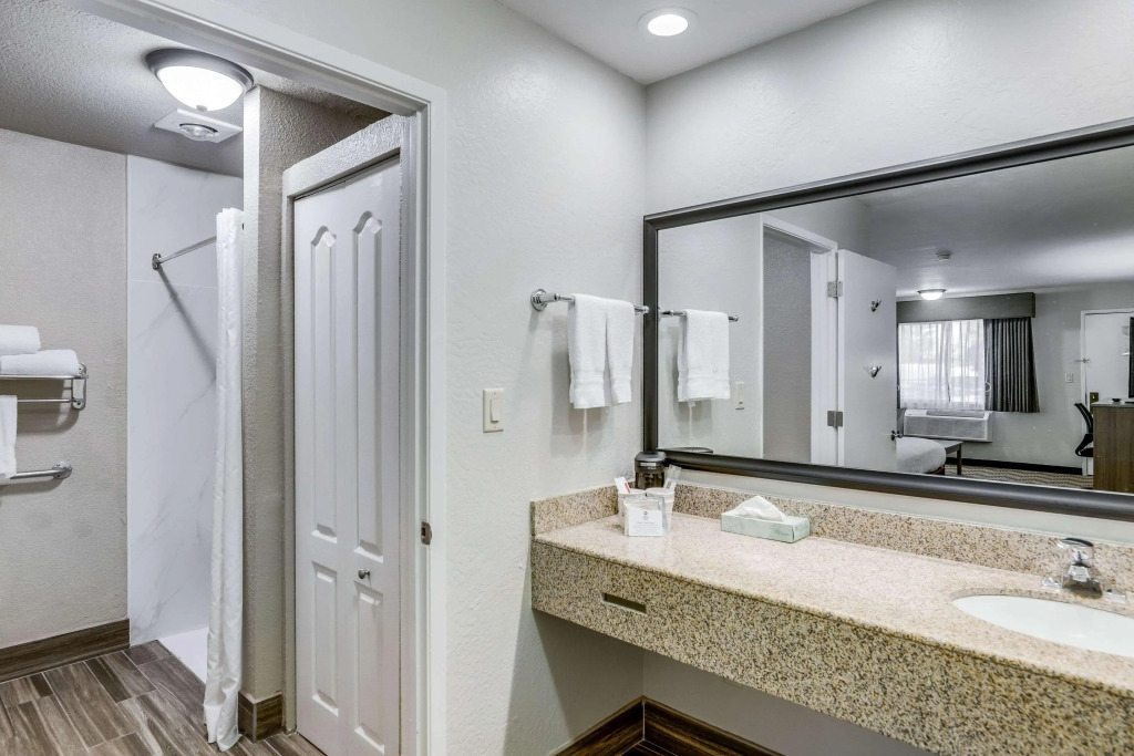 Best Western Plus Sonora Oaks Hotel and Conference Center