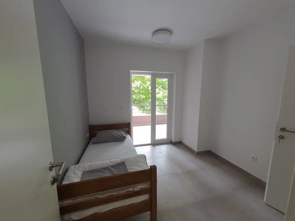 SUBTUB Hostel Makarska