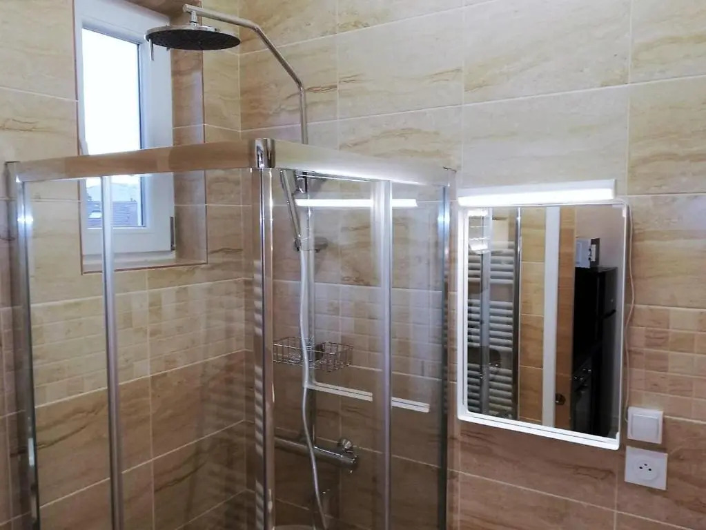 Appartement refait par architecte. Proche de la gare et le centre de Reims