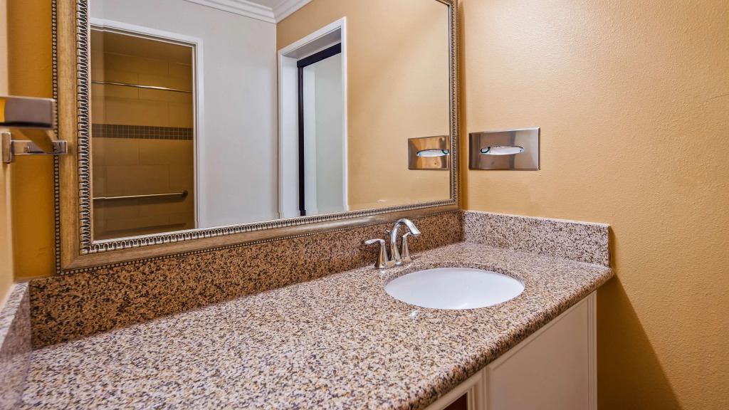 Best Western Plus Orange County Airport North