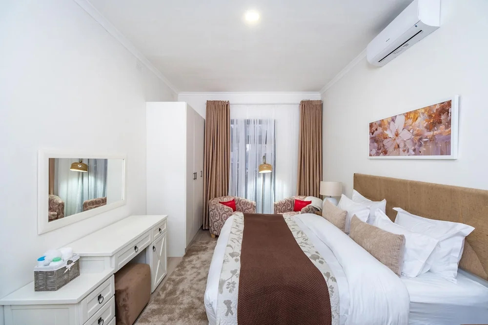 Stunning 3 Bedroom House Near Harare Airport -2297