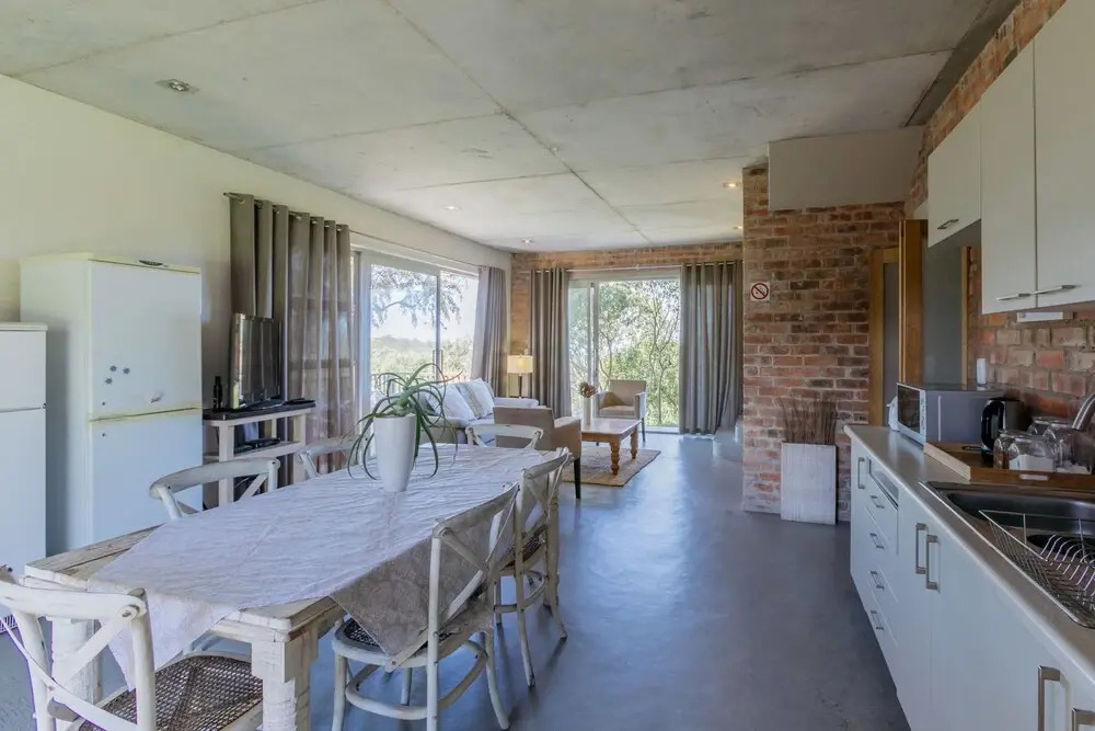 Surfari Accommodation and Venue