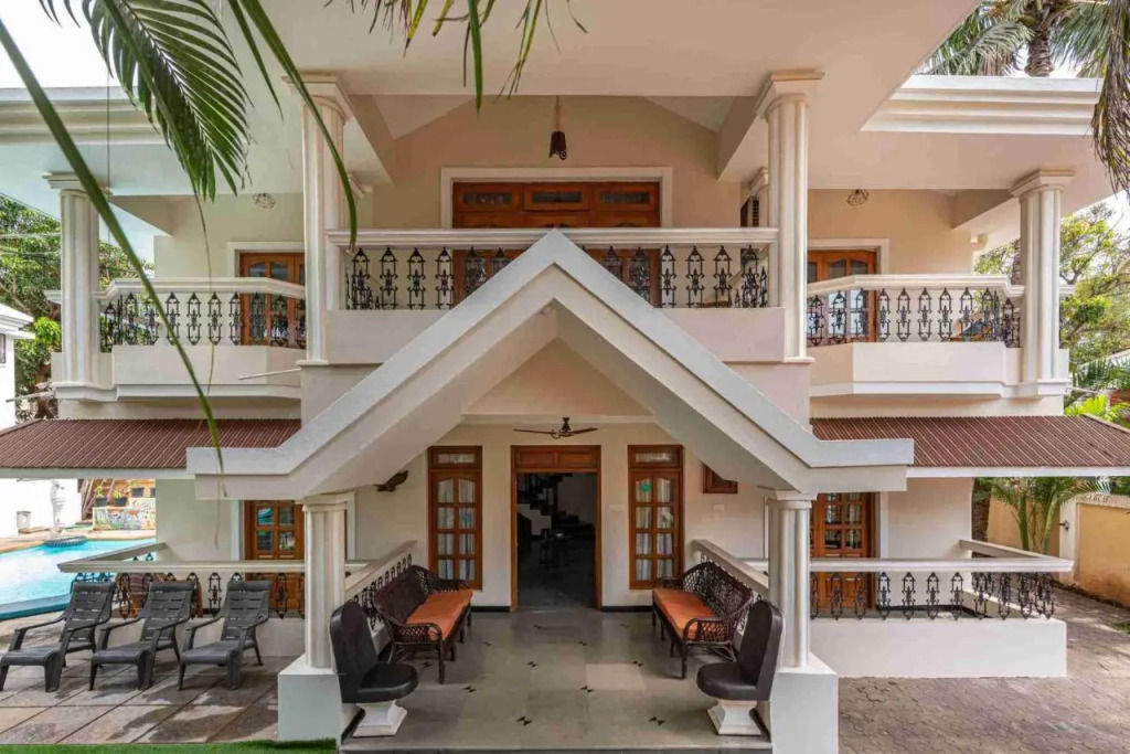 Villa Calangute Phase 17 -16 or 17BHK -Great For Large Groups