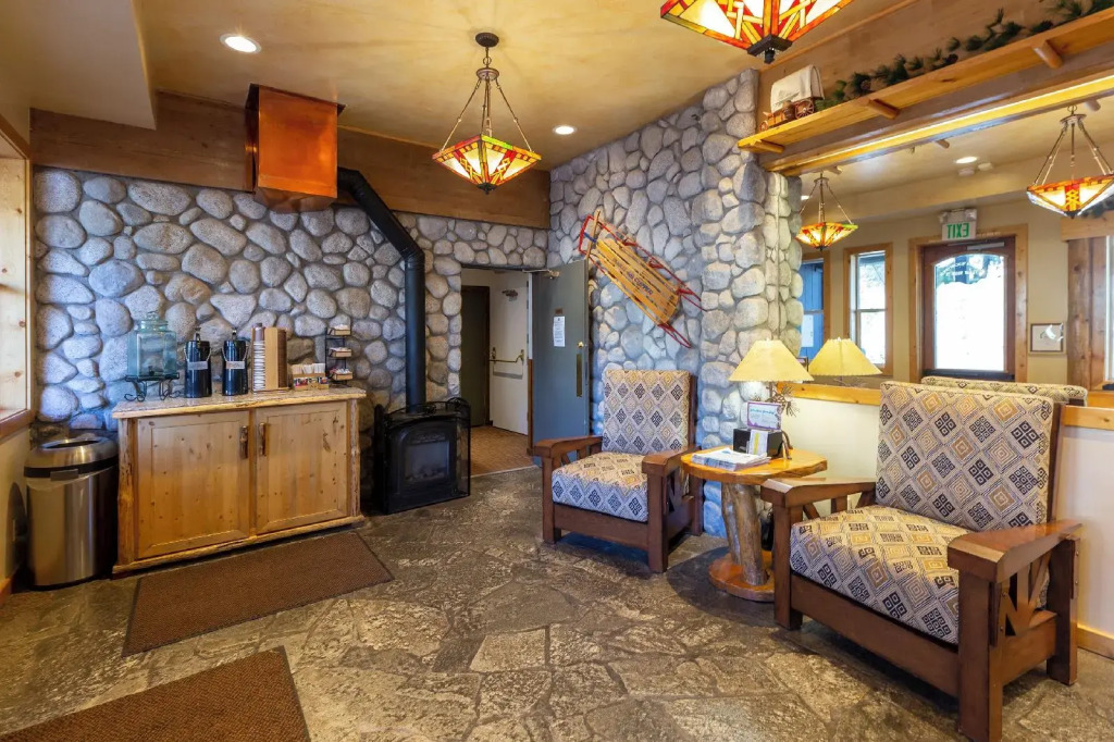 Red Wolf Lodge at Olympic Valley