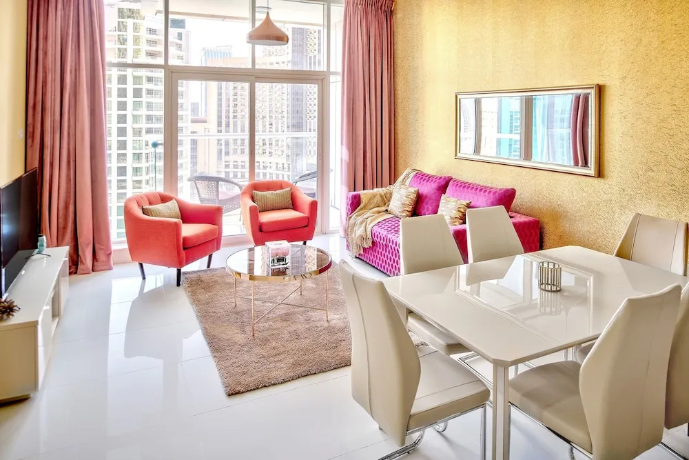 Luxury Staycation - Continental Tower