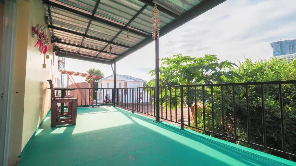 jomtien Beach Condo by Silvia