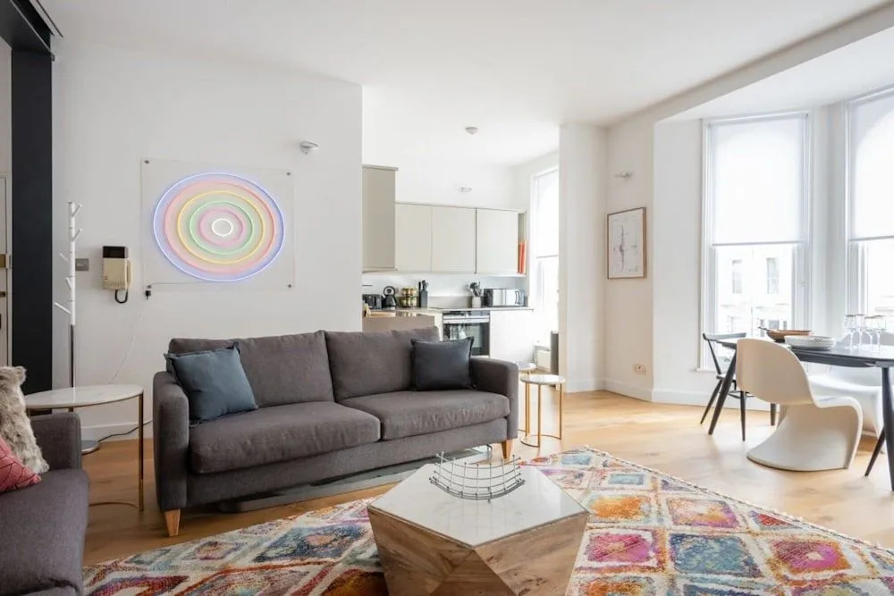 The Notting Hill Nook - Bright & Quiet 2BDR Apartment