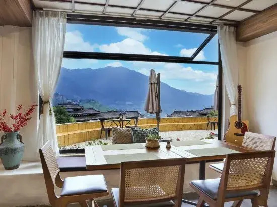 Yunyaqinqi Guesthouse