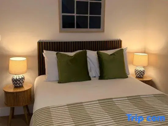 Cozy Double Room at The Shore