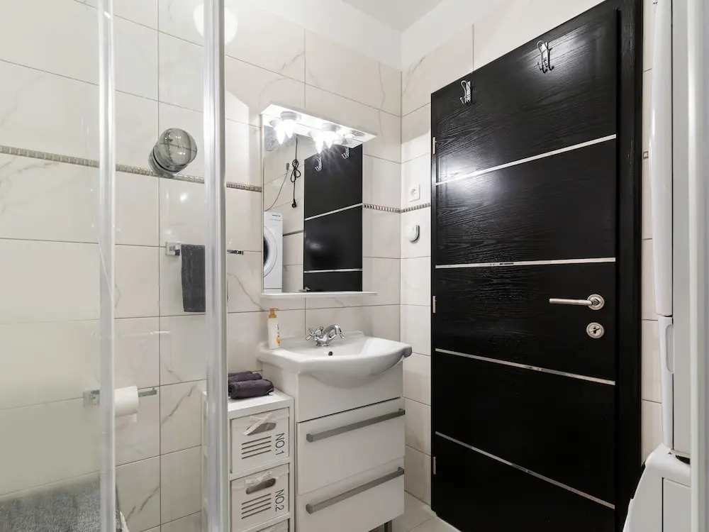 Modern Apartment in Zadar with Garden