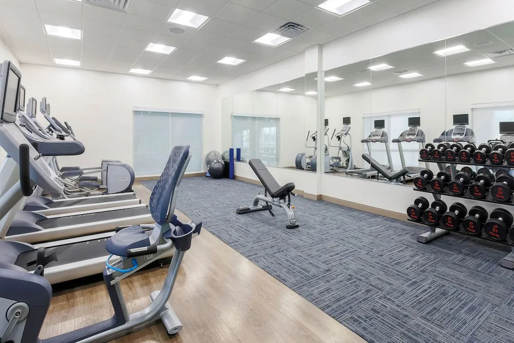 Holiday Inn Express & Suites Chicago OHare Airport by IHG
