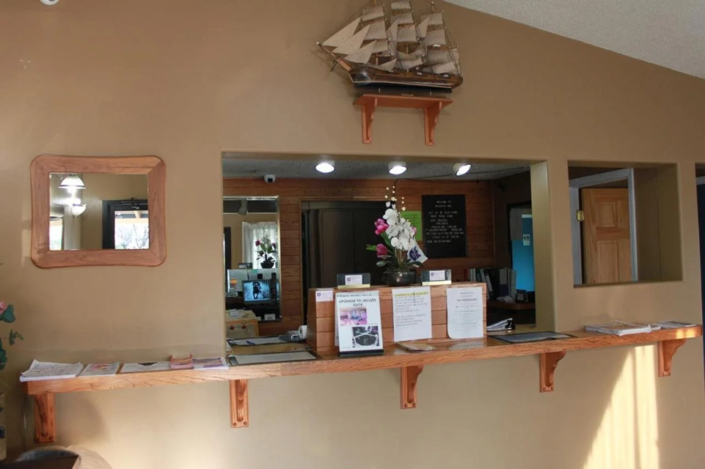 Exceed Inn Indianapolis Airport South
