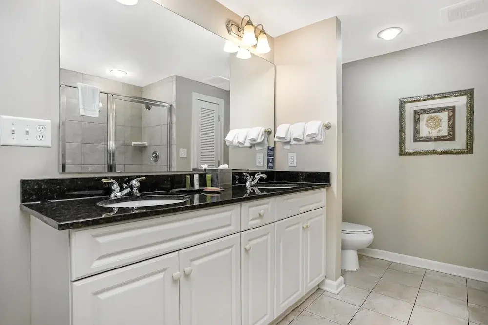 Stylish oceanview 2 bedroom unit - 1603 Royale Palms - Kingston Plantation 2 Condo