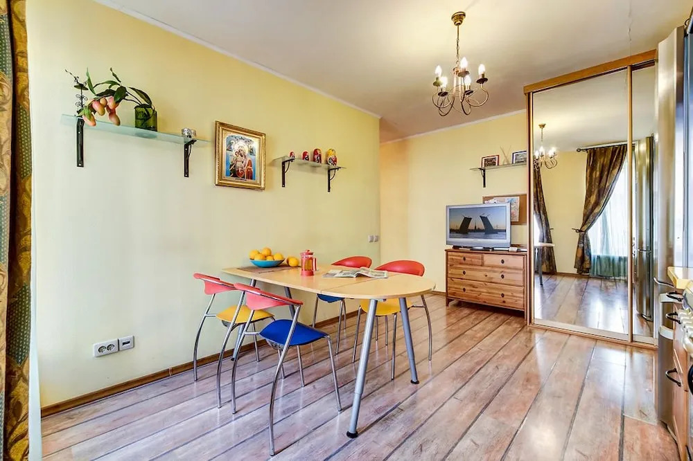 Welcome Home Apartments Summer Garden