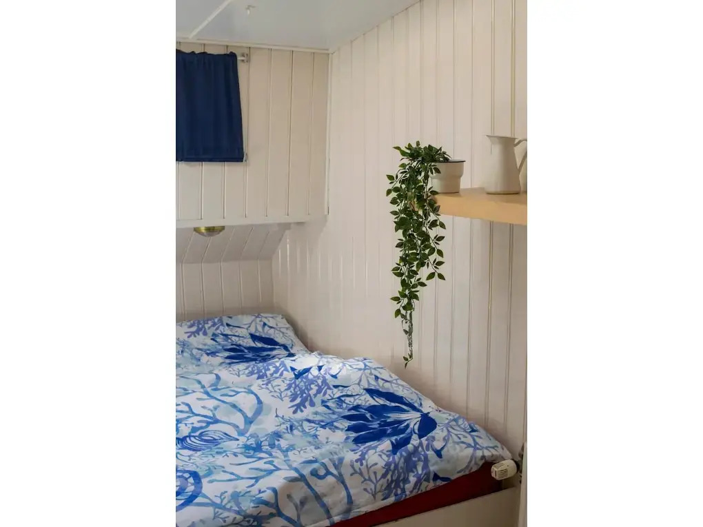 Boat-Apartment Rotterdam Fokkelina