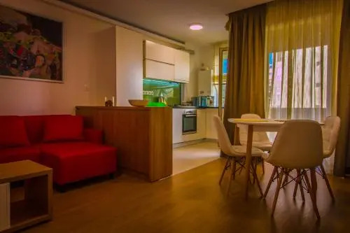 Top Trio Residence