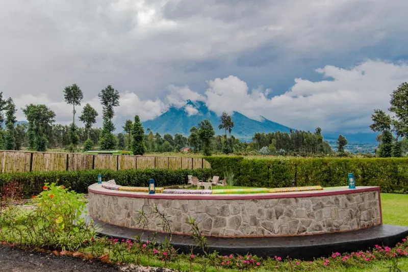 Ingagi Park View Lodge